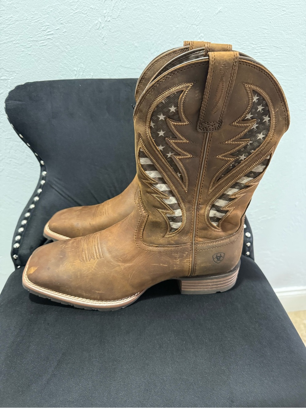 Ariat Brown Leather Cowboy Boots with Flag-Inspired Shaft - Picture 2 of 14